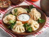 Домашние грузинские хинкали с мясом и зеленью