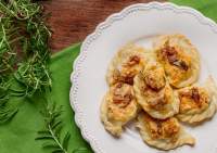 Вареники с уткой и савойской капустой